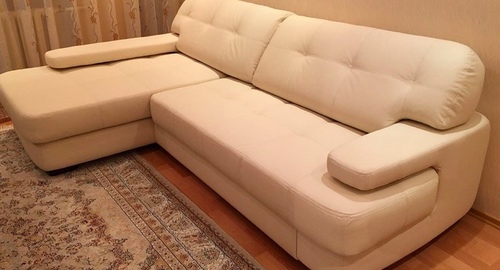 Обивка углового дивана.  Каменск-Шахтинский